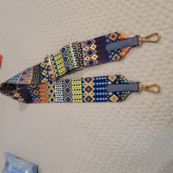 Multi-Colored Adjustable Bag Strsp - Picture 1 of 4